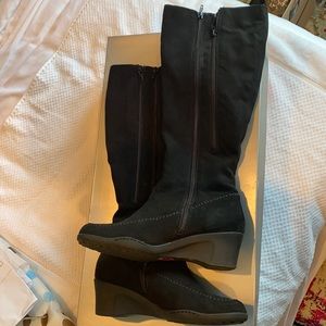 Boots black suede